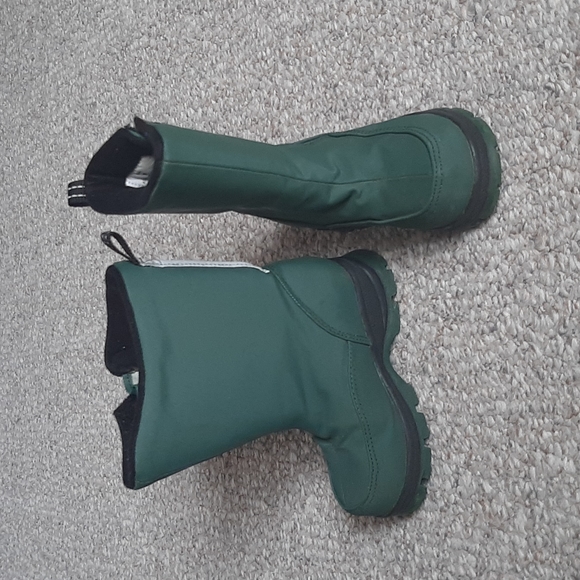 Lands'End Kids Water Repellant Winter Boots - Picture 2 of 11